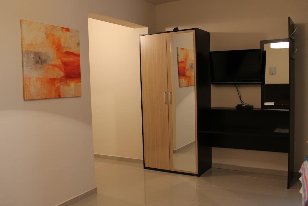 Solar Apartments Herceg Novi Room photo